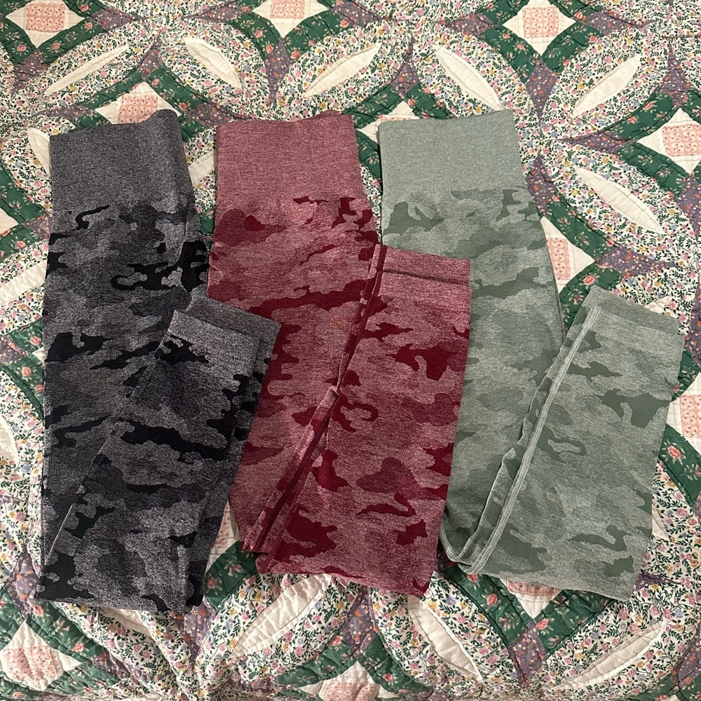 NWOT Camo Leggings